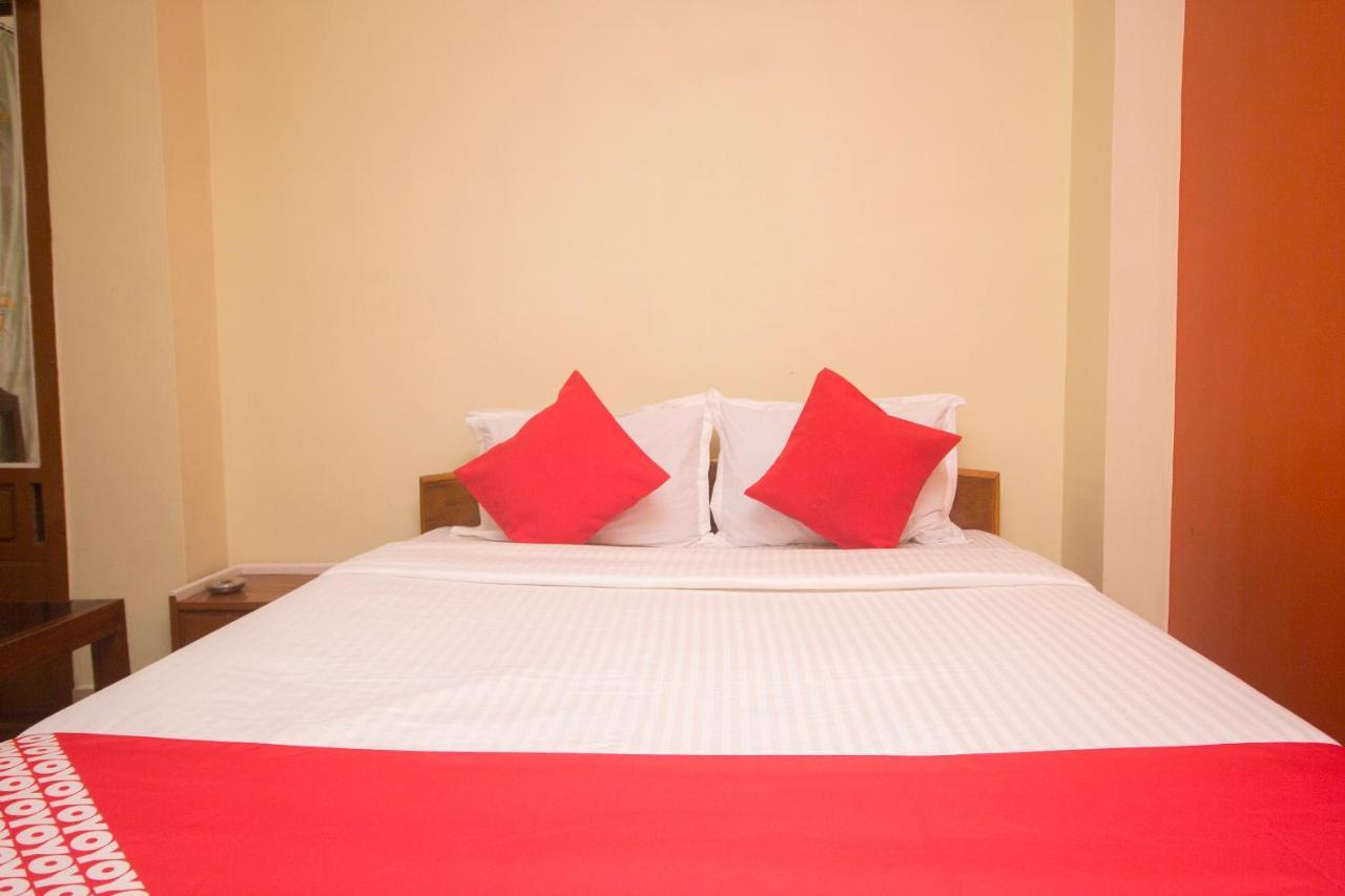 Māldah Oyo 48133 Hotel Payel מראה חיצוני תמונה